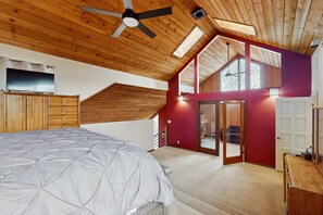 2 Schlafzimmer, Schreibtisch, Bügeleisen/Bügelbrett, WLAN