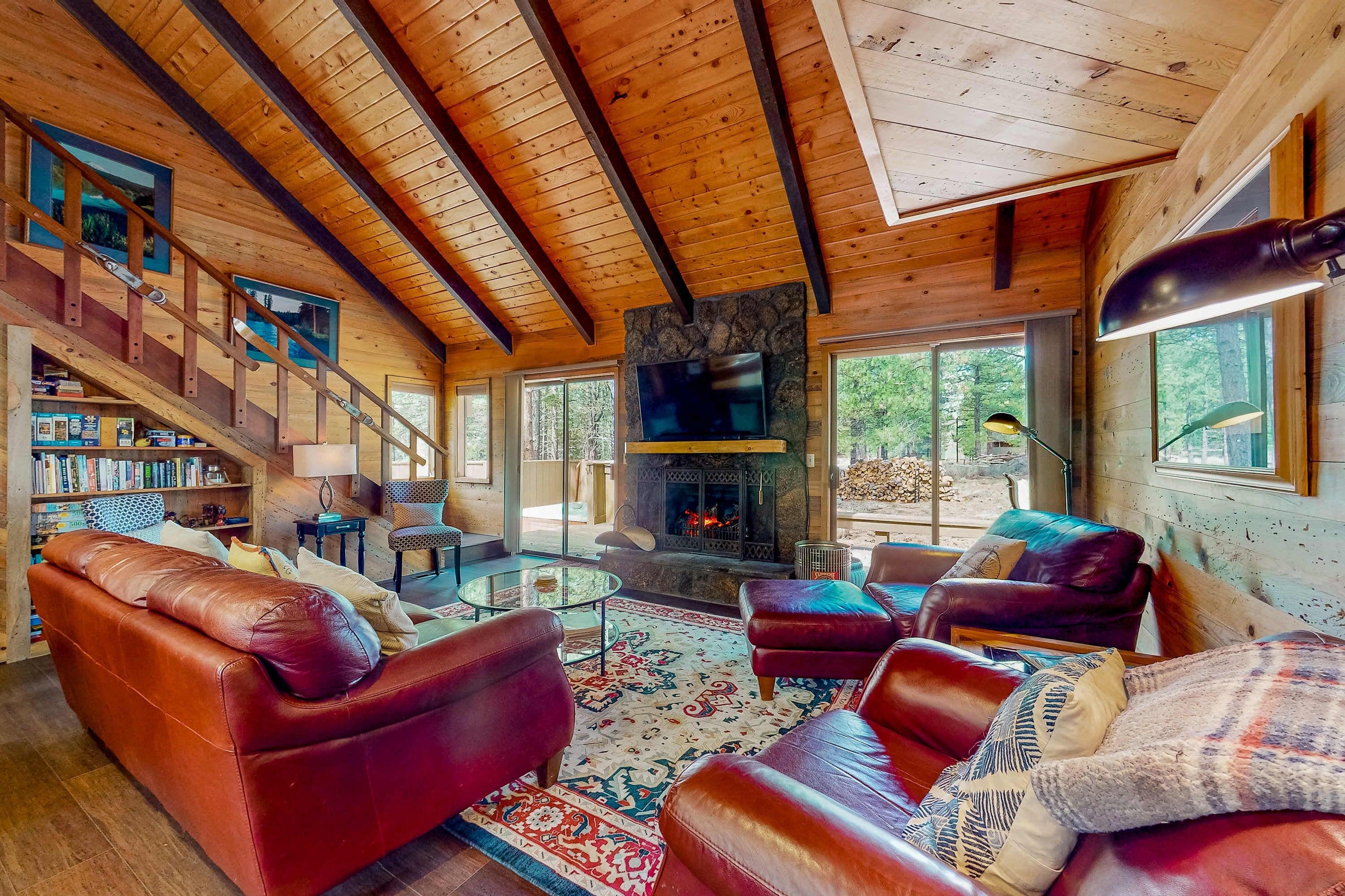 TV, fireplace, DVD player, offices