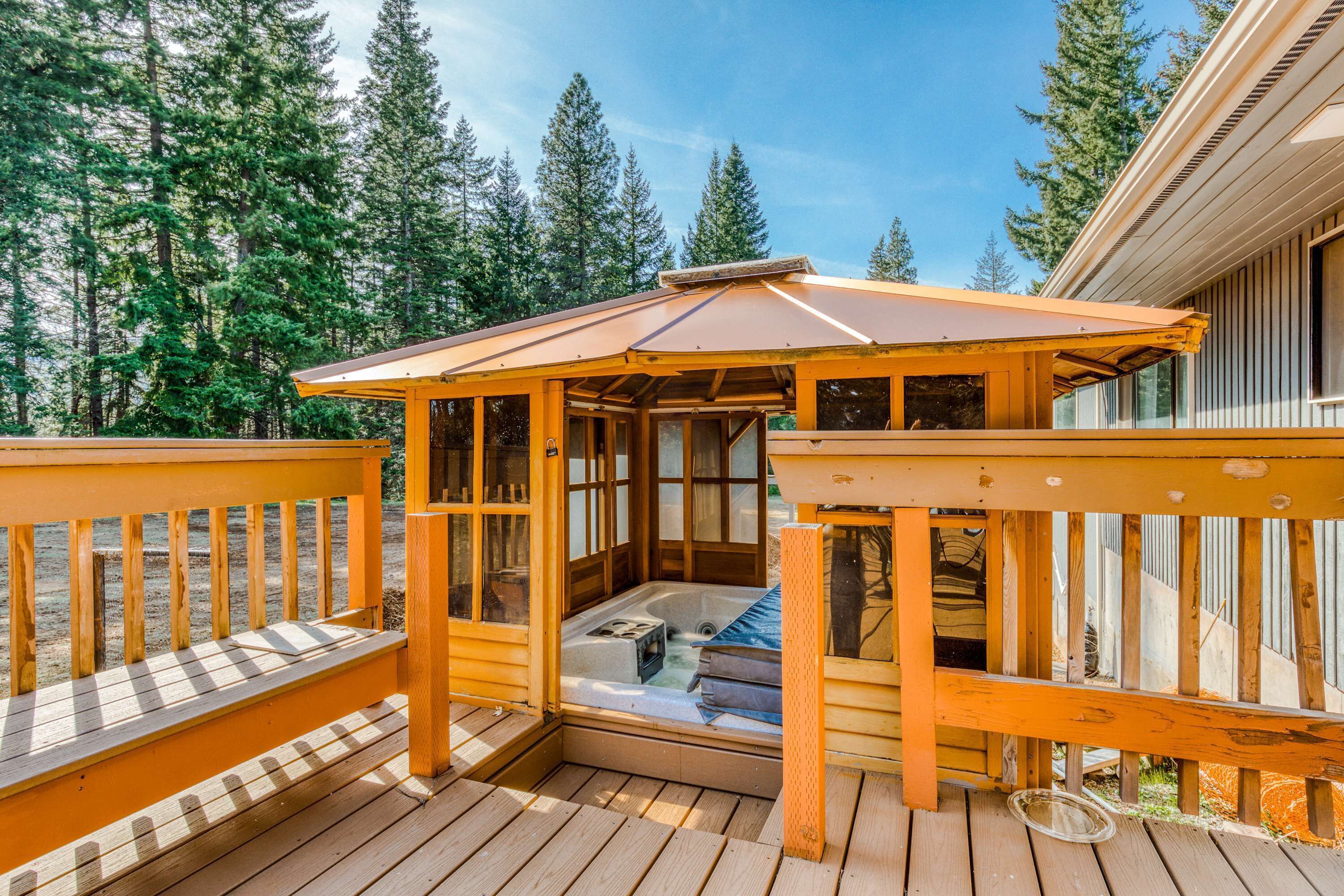 Bain à remous extérieur