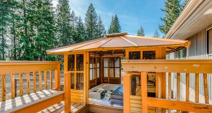 Spacious Two-Story Home withPrivate Hot Tub, Free WiFi, & Game Room - Dogs OK