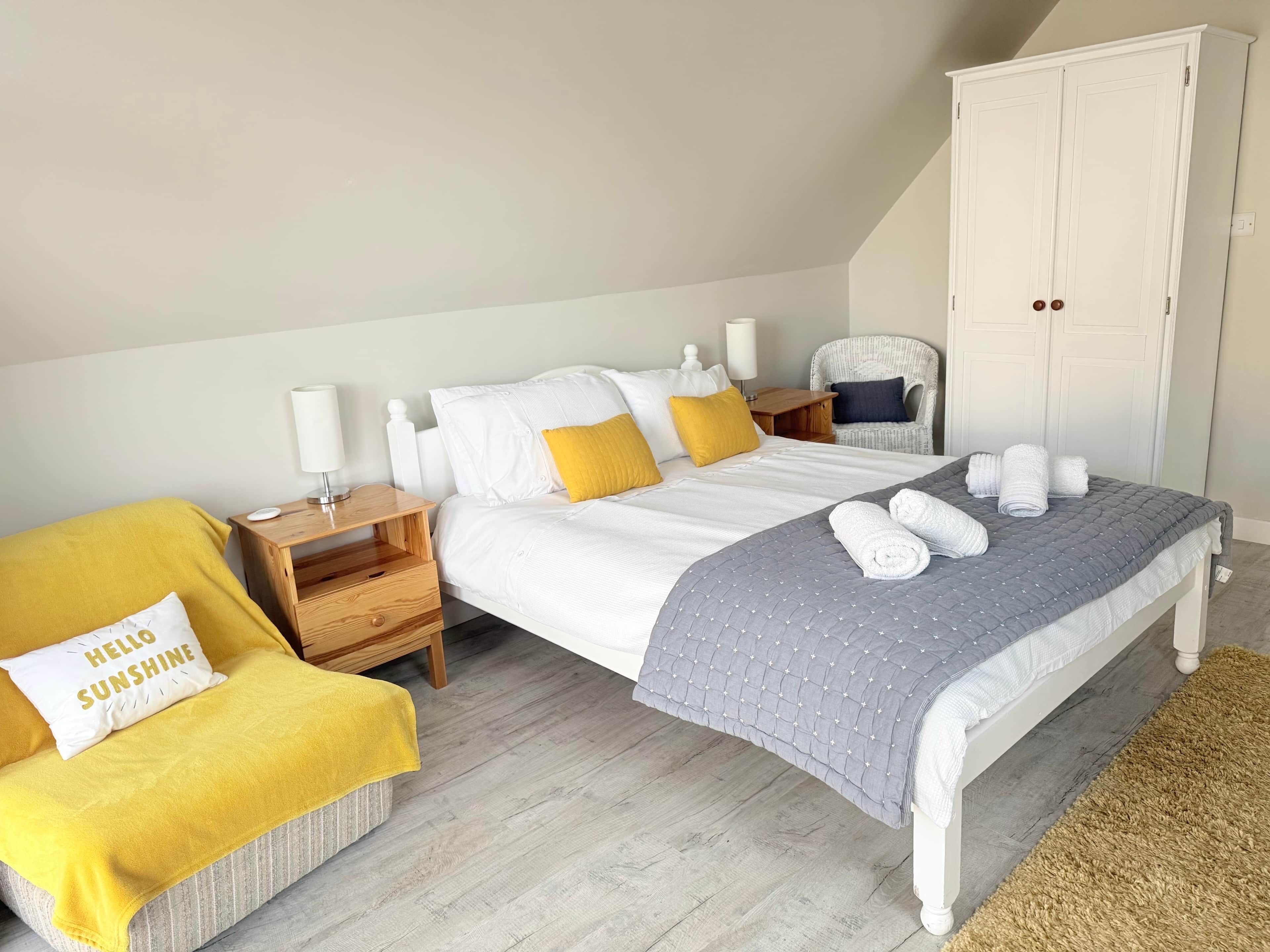 1 bedroom, travel crib, WiFi (free), bed sheets