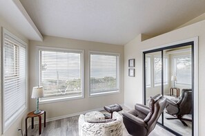 Interior - Spacious home with stunning ocean views, hot tub, shuffleboard, air hockey, WiFi (Waldport)
