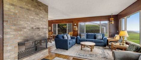 TV, fireplace, DVD player, offices