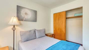 2 chambres, fer et planche à repasser, Wi-Fi, draps fournis