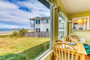 Interior - Dog-friendly oceanfront home on a bluff with spectacular views (Bandon)