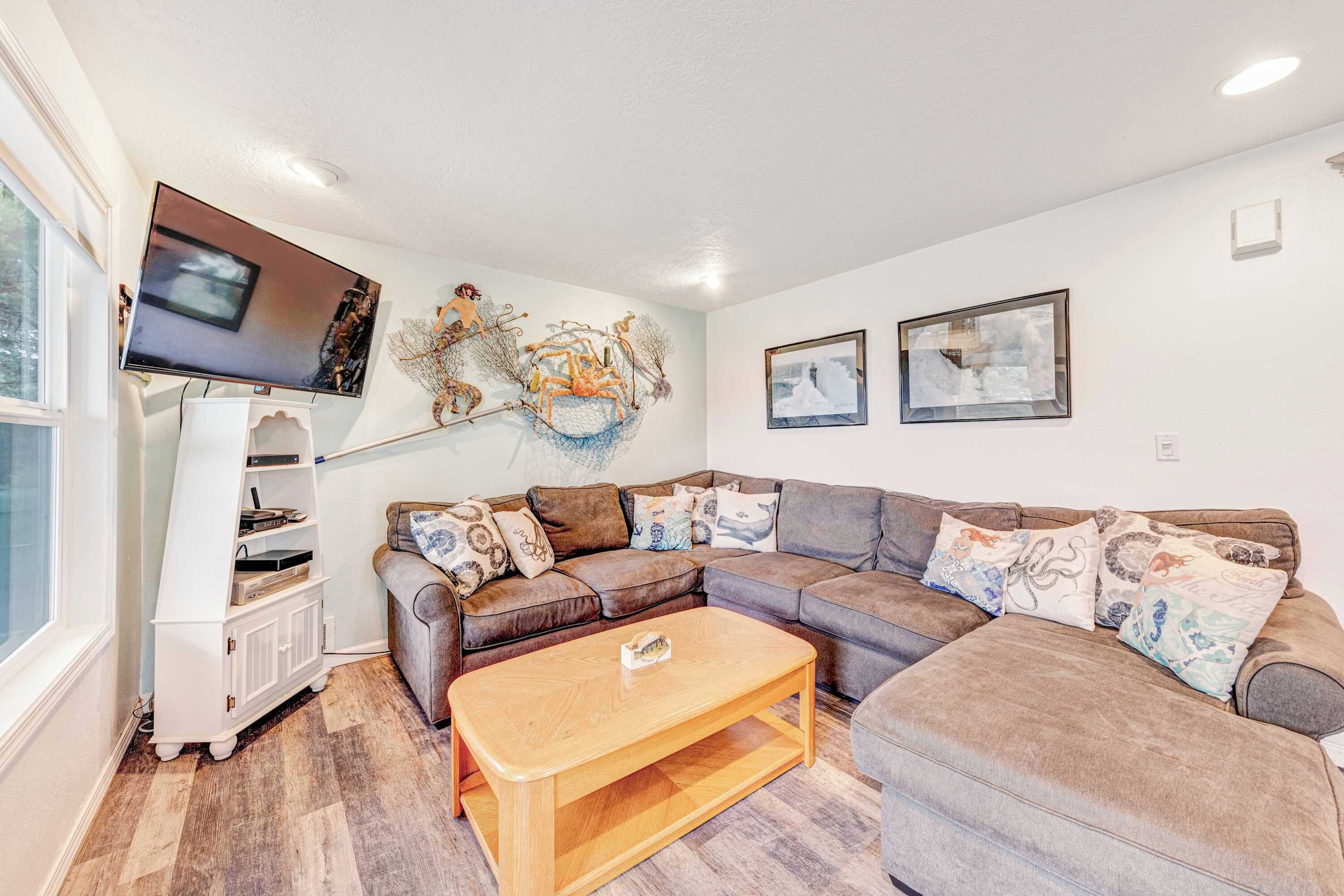 TV, DVD player, offices