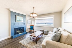 TV, fireplace, offices - Oceanfront, dog-friendly gem with Castle Rock view, hot tub & beach access (Arch Cape)