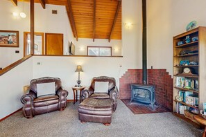 Interior - Dog-friendly home near the beach with large deck, yard & washer&dryer (Seaside)