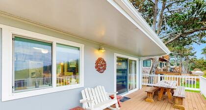 Oceanfront charmer with wood fireplace, games, & scenic deck - dog-friendly