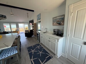 Fridge, microwave, oven, stovetop - Stunning Beach Front 4 Bedroom Beach House on Beautiful Surfside Beach (Freeport)