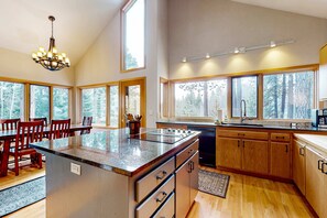 Fridge, microwave, oven, stovetop - Lovely home with Black Butte view, large deck, hot tubs, & pools (Black Butte Ranch)