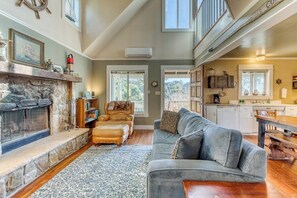 TV, fireplace, DVD player, offices
