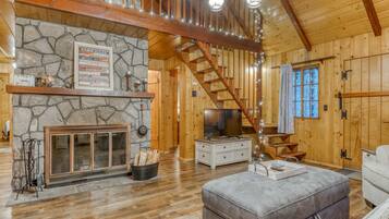 TV, fireplace, offices