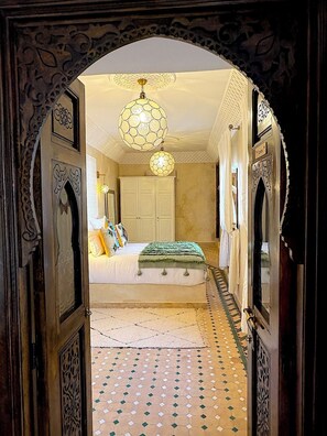 5 bedrooms, desk, iron/ironing board, free WiFi - Palais Adam (Marrakech)