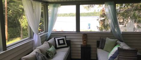 リビング エリア