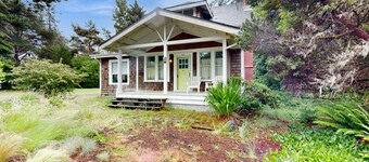Charming Craftsman near park & Gearhart - dog-friendly