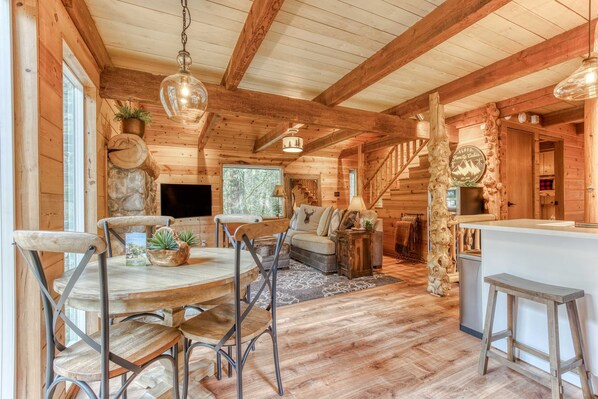 Interior - 2-story mountain cabin with loft and fireplace, deck, streaming, washer&dryer (Rhododendron)