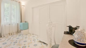 Familien-Suite, Balkon, Bergblick | Innenbereich