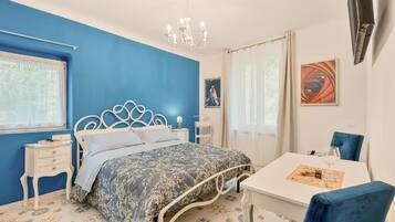 Family Suite, Balcony, Mountain View