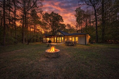 "NEW" Rayburn Creek Cottage: Privacy & Boat Parking