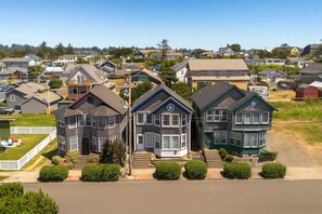 Exterior - 3 stunning water-view homes 1 block from beach with new hot tub-walk to Coast St (Newport)