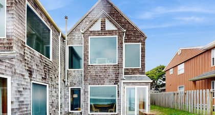 Near Beach Condo with Lovely Ocean Views- Dogs OK