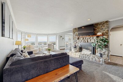 Dog-Friendly, Oceanfront Home with Free WiFi, Full Kitchen, & Outdoor Fireplace