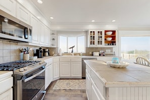 Fridge, microwave, oven, stovetop - Dog-Friendly, Oceanfront Home with Free WiFi, Full Kitchen, & Outdoor Fireplace (Seaside)