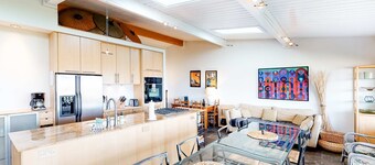 Sunny Oceanfront Condo with Great Views & Amazing Beach Access