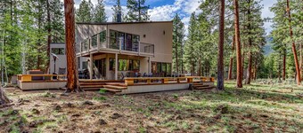 Unique & secluded forest home with pool, hot tubs, tennis, sauna, & basketball