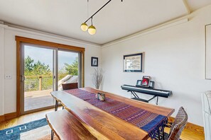 Interior - Family-friendly home with ocean views, with ping pong, foosball, fireplace, deck (Newport)