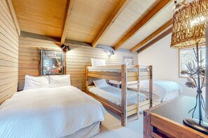 4 habitaciones, cuna de viaje, wifi y ropa de cama 