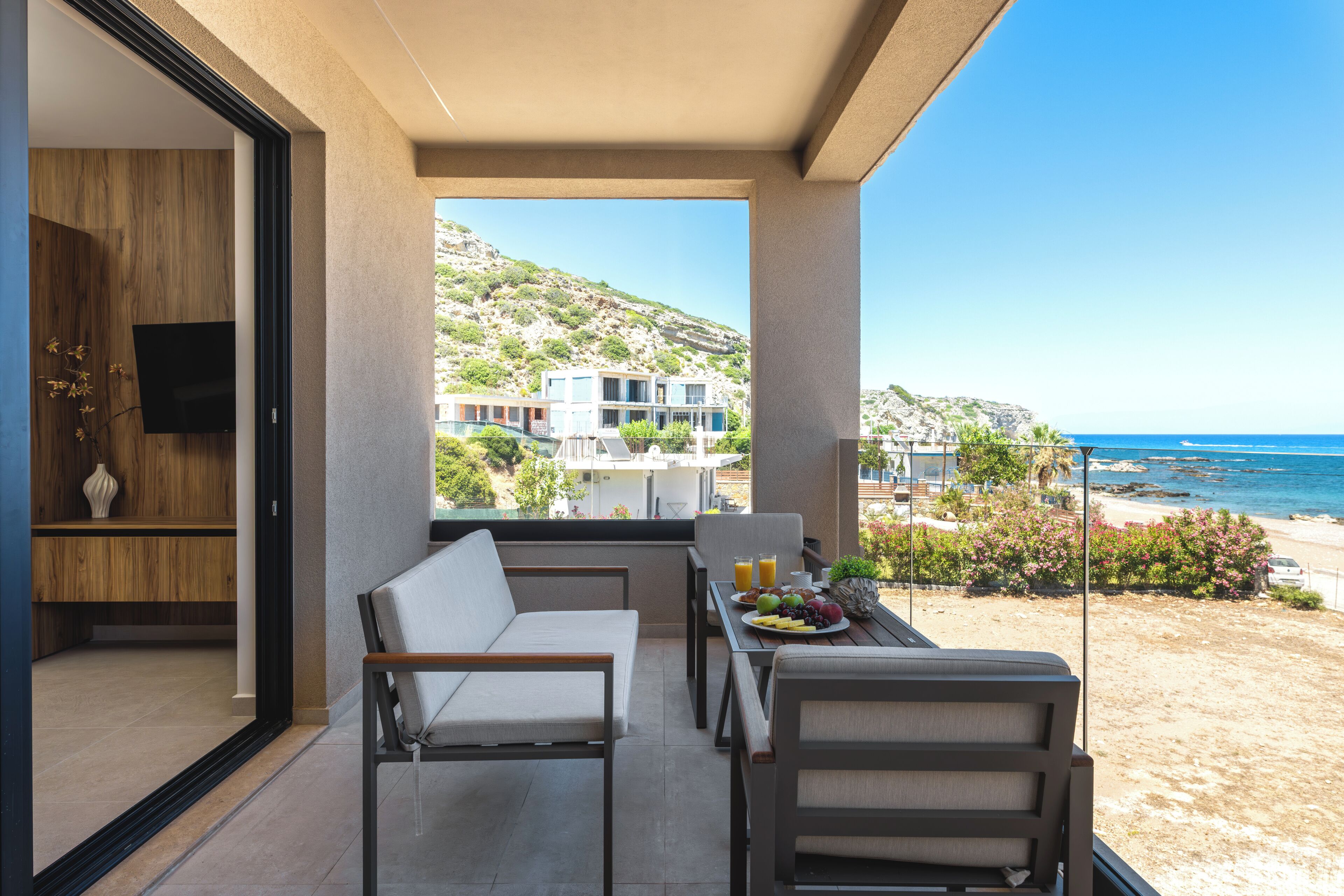 Suite, 2 Bedrooms, Private Bathroom, Partial Sea View | Outdoor dining