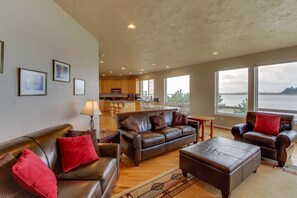 TV, fireplace, DVD player, stereo