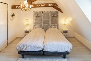 Iron/ironing board, WiFi, bed sheets - House 4 at Domaine d'Embourg (Souvigny)