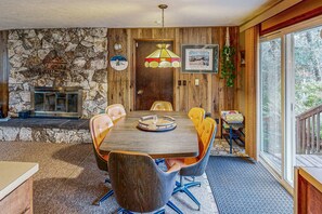 Dining - Dog-Friendly Cottage with Private Hot Tub, Deck, Berry Bushes, & Beach Access (Cannon Beach)