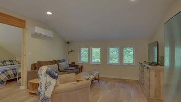 TV, DVD player, stereo, offices