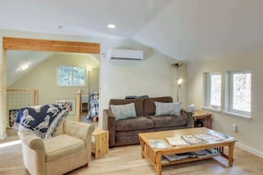 TV, DVD player, stereo, offices