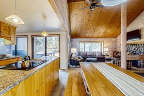 Interior - Central Oregon cabin with SHARC amenities, fireplace, & grill - near skiing (Sunriver)