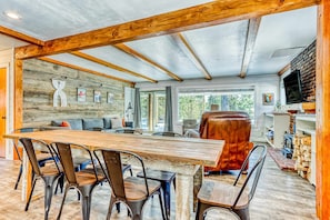 Dining - Quaint, riverfront home with woodstove, patio, deck, board games & washer&dryer (Sunriver)
