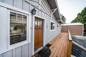 Exterior detail - Charming cottage with WiFi & AC - 1/4 mile from the beach (MCA #1213) (Manzanita)