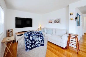 TV, DVD player, offices