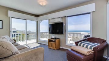 TV, fireplace, DVD player, stereo