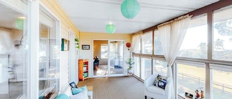 TV, fireplace, DVD player
