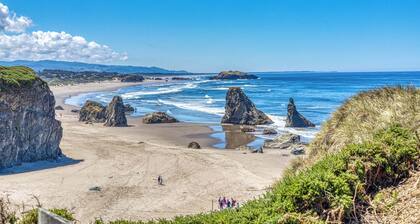 Enjoy sweeping ocean views as you cook & walk to the beach