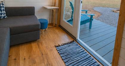 Spring-Fed Creekside Tiny – Private Nature Escape Near KY Lake