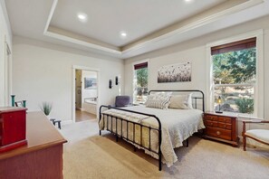 4 habitaciones, escritorio, wifi y ropa de cama 