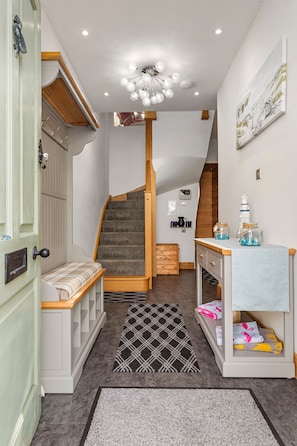 House | 2 bedrooms - Sea Steam Apartment - Close to Village and Beach (Saundersfoot)