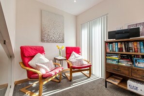 House | 2 bedrooms - Sea Steam Apartment - Close to Village and Beach (Saundersfoot)