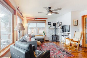 TV, fireplace, DVD player - Waterfront Home on Wallowa Lake with private sauna, dock & amazing view (Joseph)